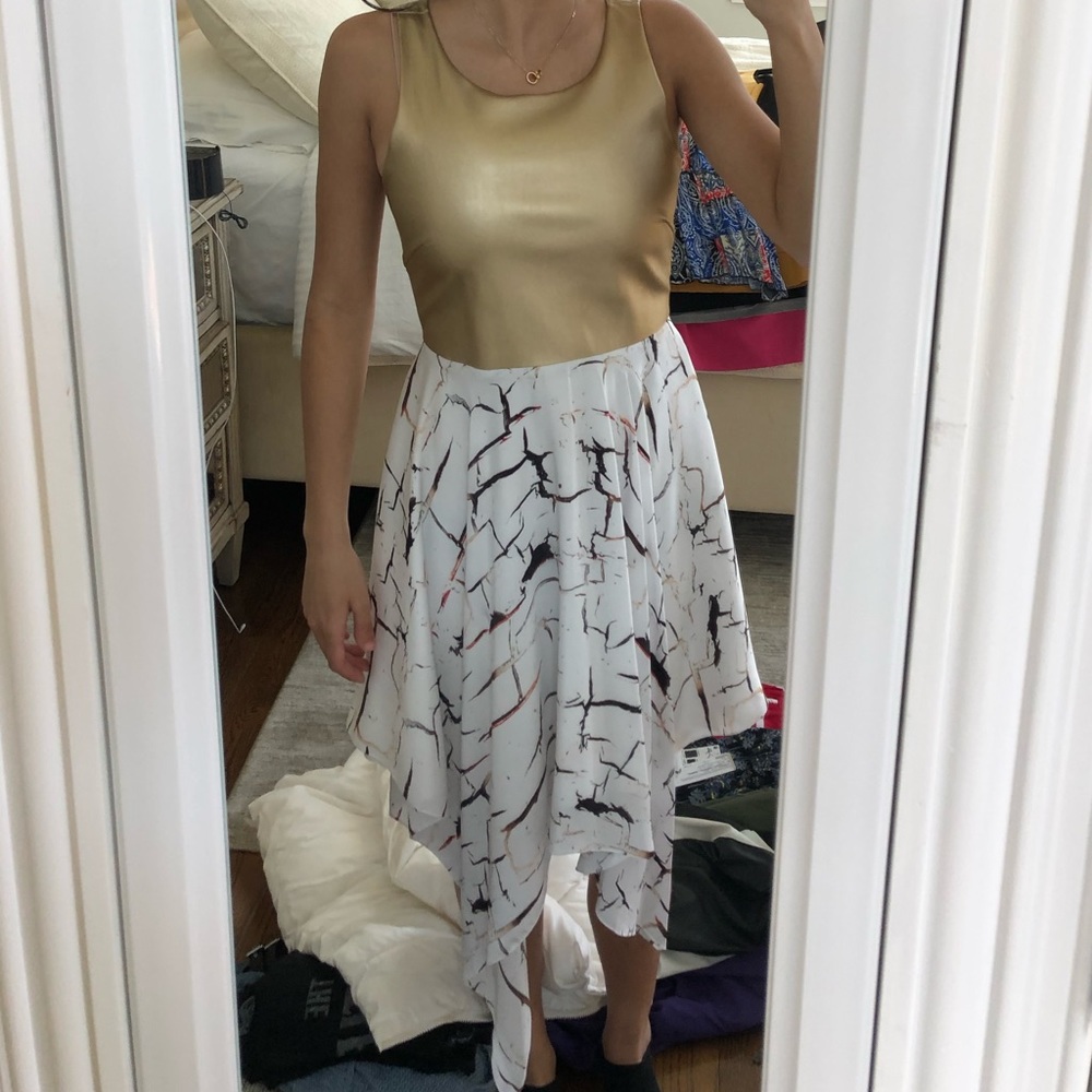 Dress - Picture 2 of 3